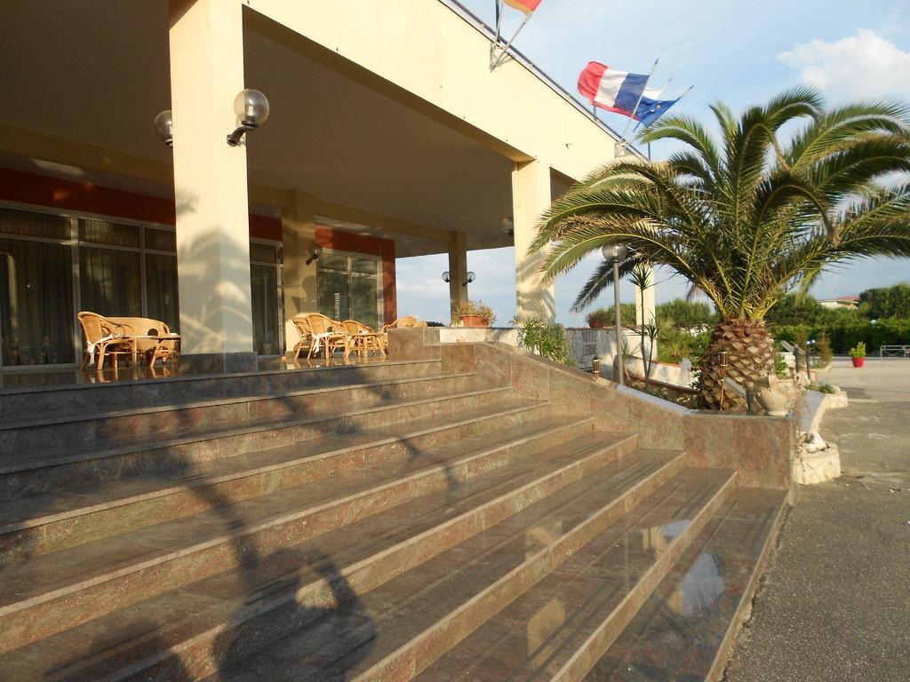 Hotel Le Dune Lago Patria Extérieur photo